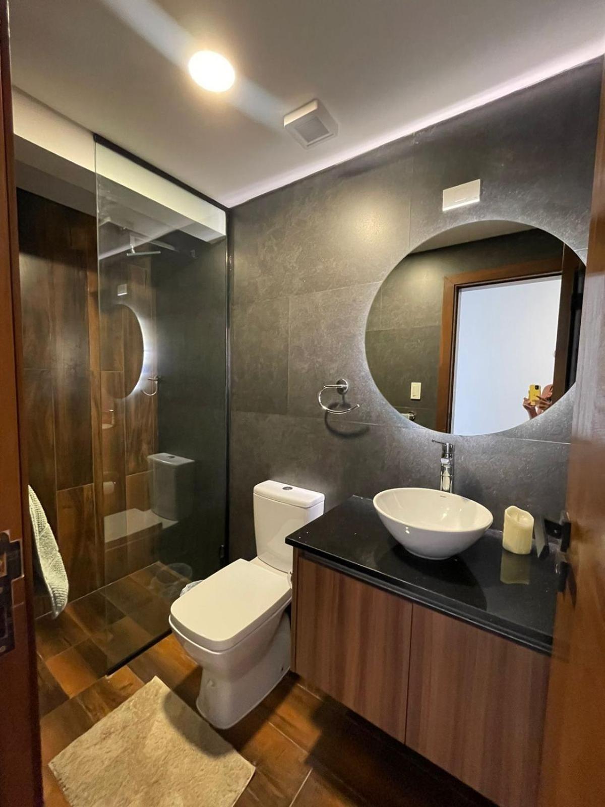 2 Residences *
